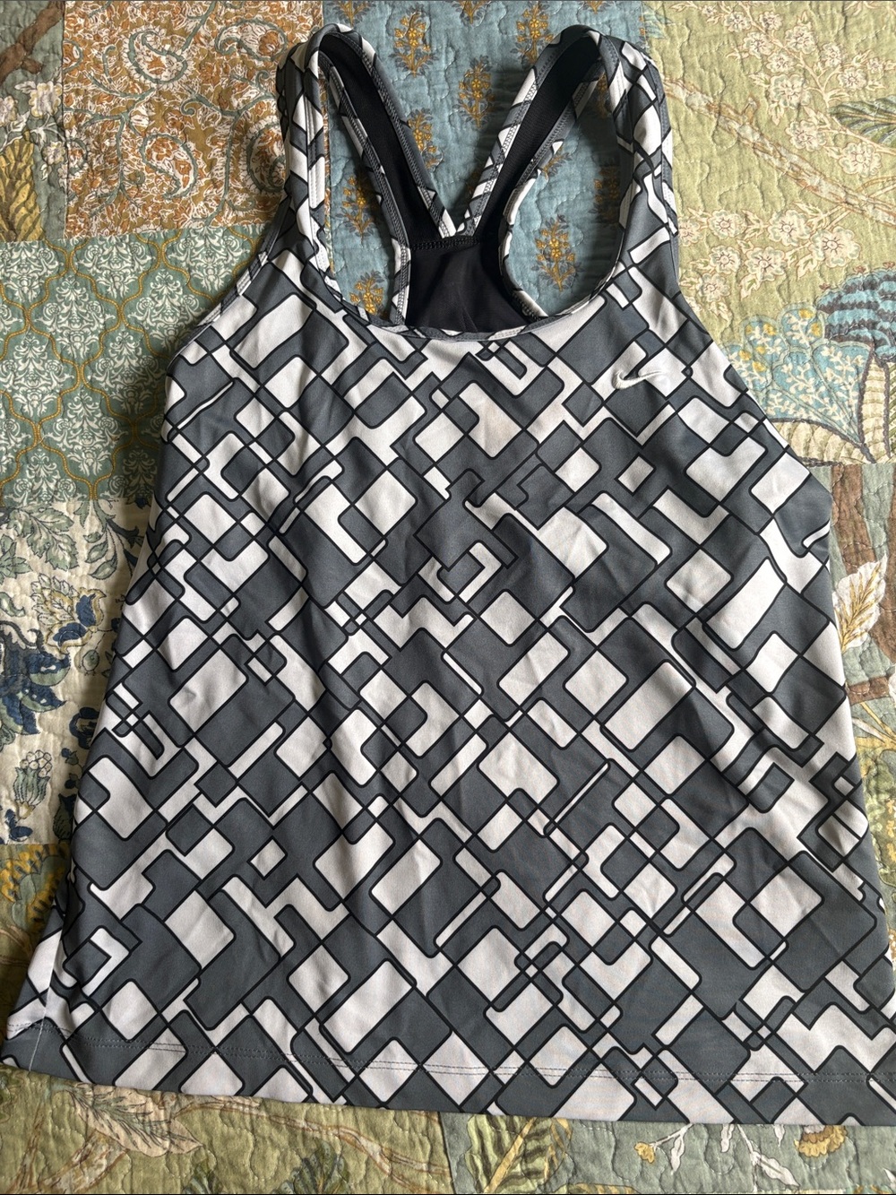Nike Women's Gray and White Geometric Racerback Tank